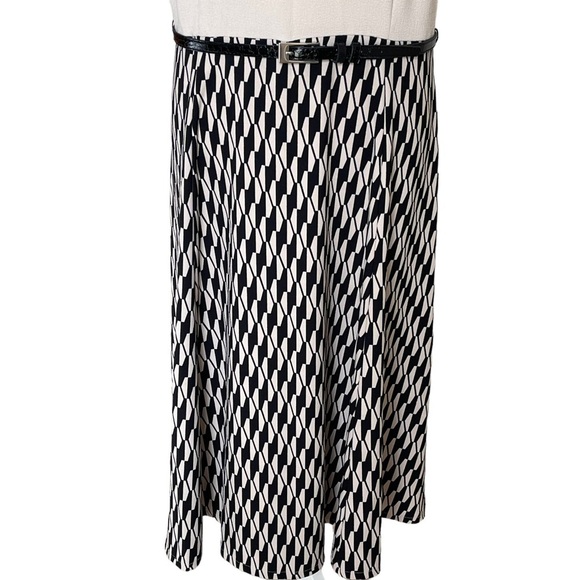 Danny & Nicole Geometric Print Belted Dress Plus Size 16 Cream Black Stretchy - Picture 3 of 8